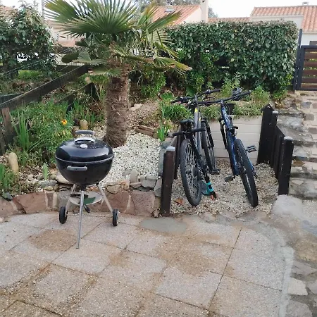 Maison Bord De Et Foret بيت للعطل
